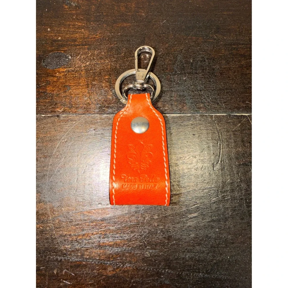 Vera Pelle Orange Leather Keychain Made in‎ Italy Belt Loop Key Fob Silver Clasp